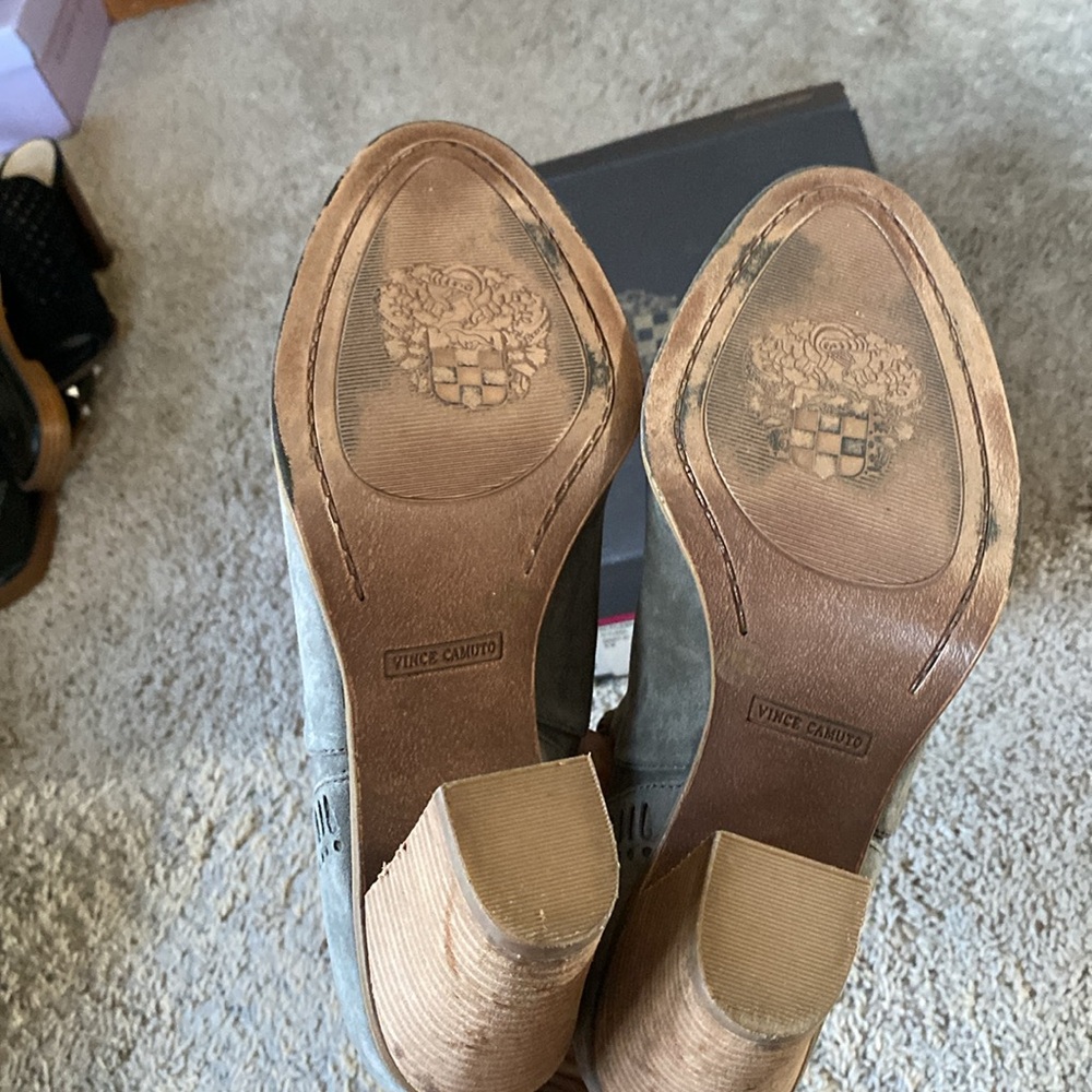 Vince Camuto Fileana bootie - Picture 5 of 6